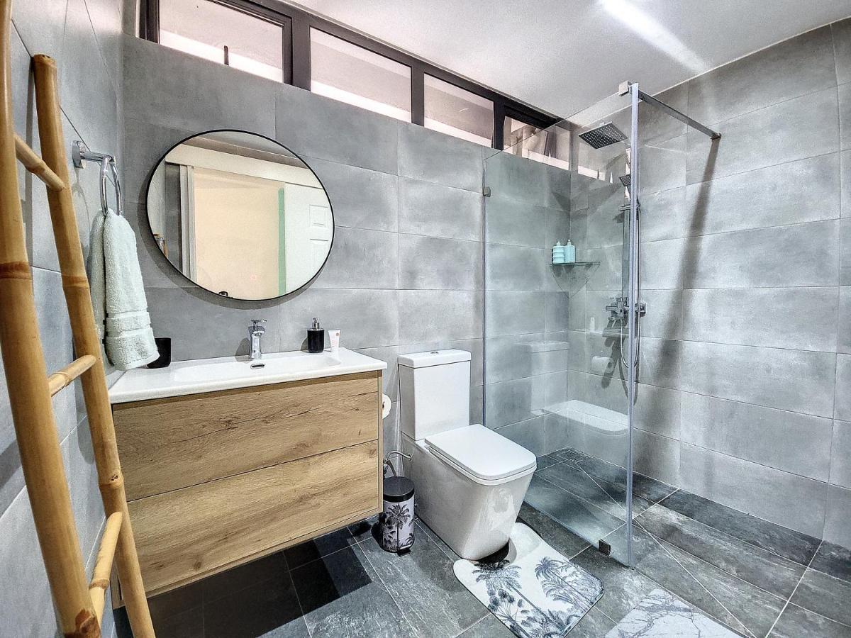 Sunkissed - Brand New Beach Apartment Located 50M From Beach Flic en Flac Exterior photo