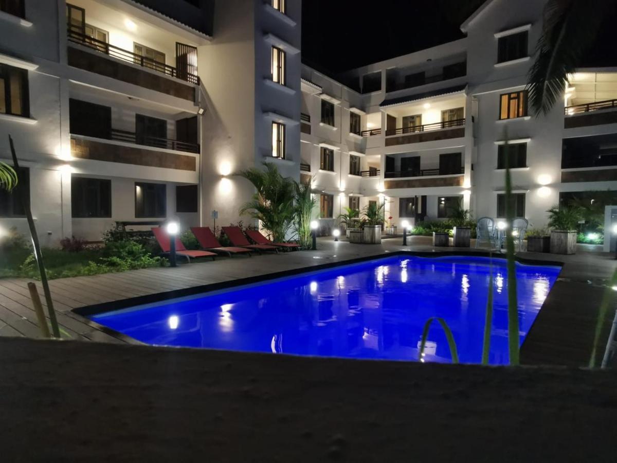 Sunkissed - Brand New Beach Apartment Located 50M From Beach Flic en Flac Exterior photo